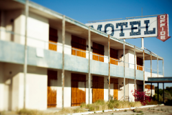 Hotel & Motels 